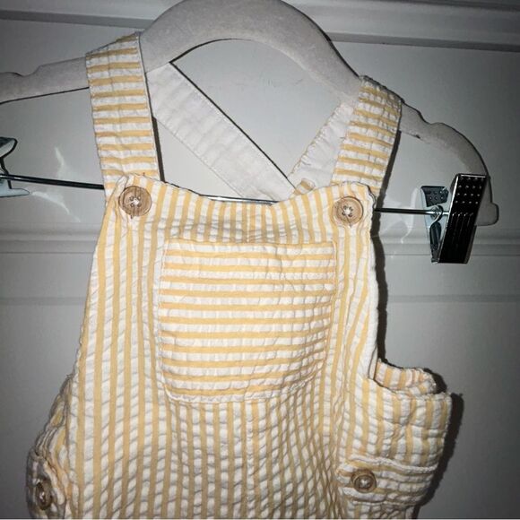 Tommy Bahama Infant Seersucker Stripe Print Overalls - Picture 2 of 6